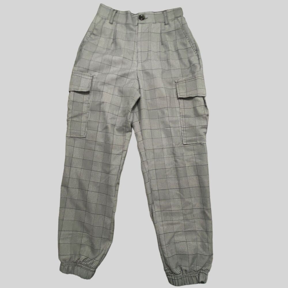 Forever 21 Women's Plaid Cargo Joggers Black and White Trousers Small - Picture 4 of 11